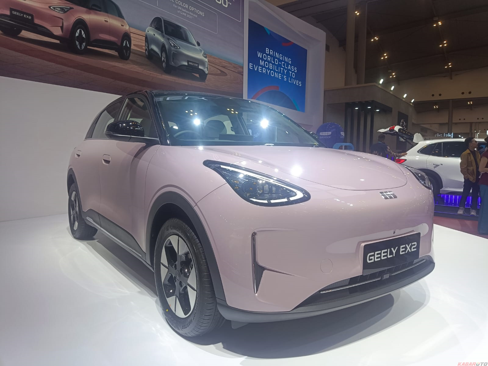 Kenalan dengan Berbagai Fitur yang Ada di Geely EX2