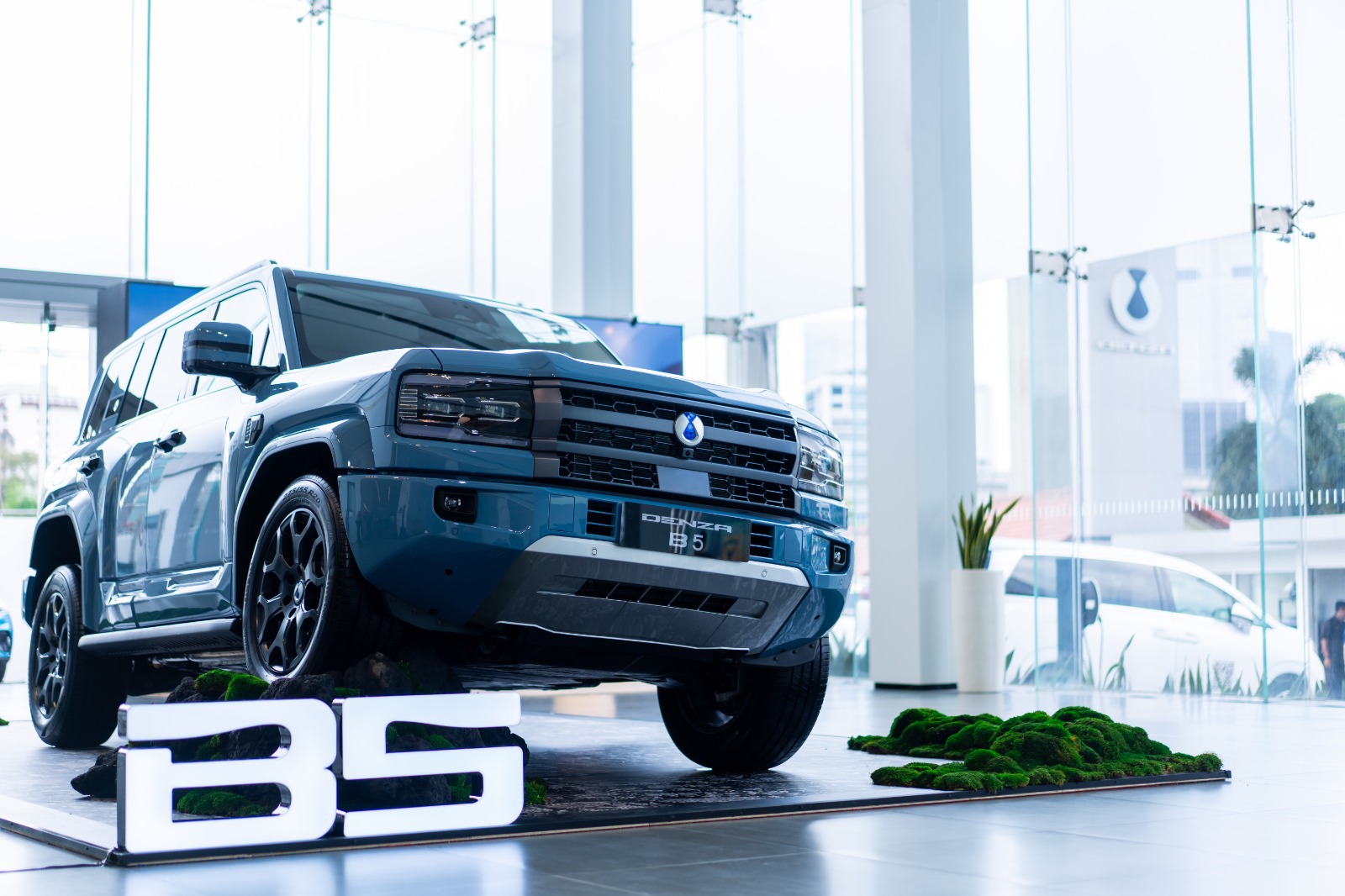 Yuk, Intip Spesifikasi Mobil Baru Denza B5 di Indonesia