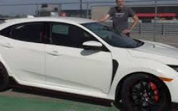 Honda  Civic Type R Pertama Laku Rp 1,9 Miliar
