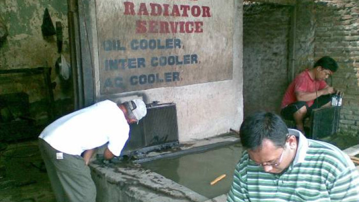 Tips Antisipasi Overheating Mesin Saat Macet