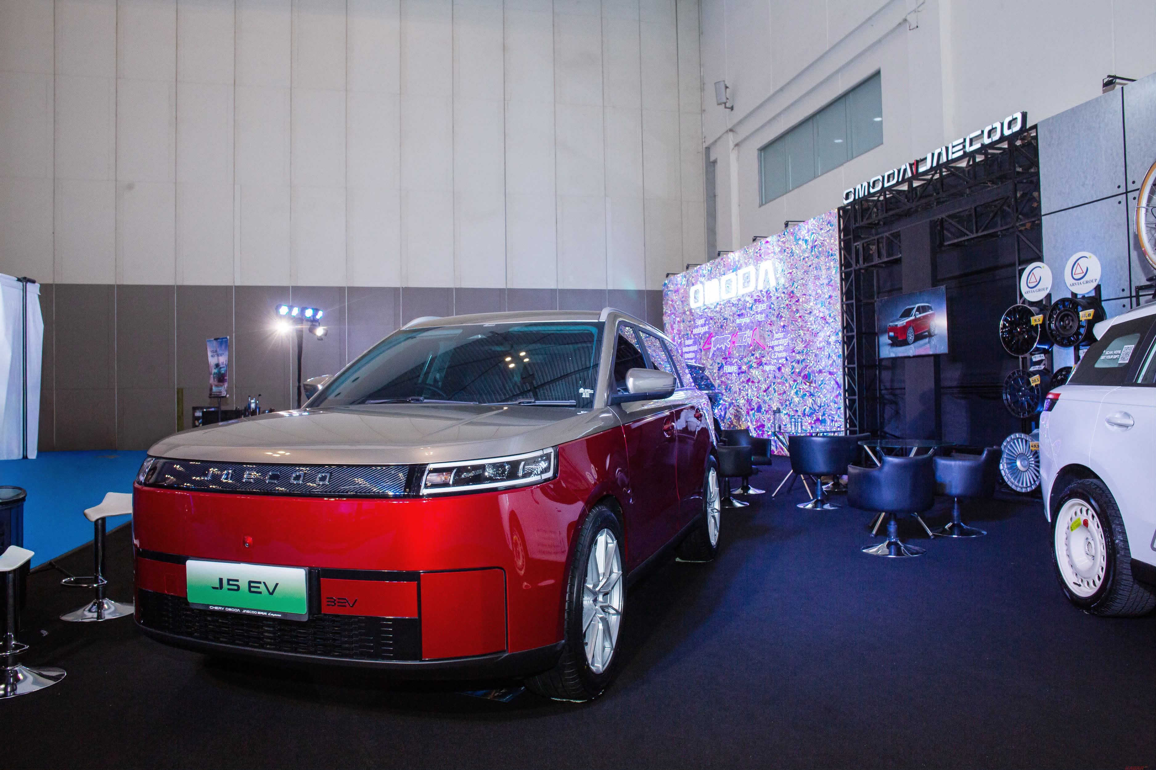 Modifikasi Jaecoo J5 EV di IMX 2026, Ada Sentuhan Outdoor dan Body Kit
