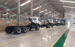 Punya Pabrik Baru, Ini Tipe Truk dan Sasis Bus Mercedes-Benz Produksi Cikarang