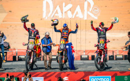 Daniel Sanders Juara Kategori Reli Motor dan Cetak Sejarah Rally Dakar 2025