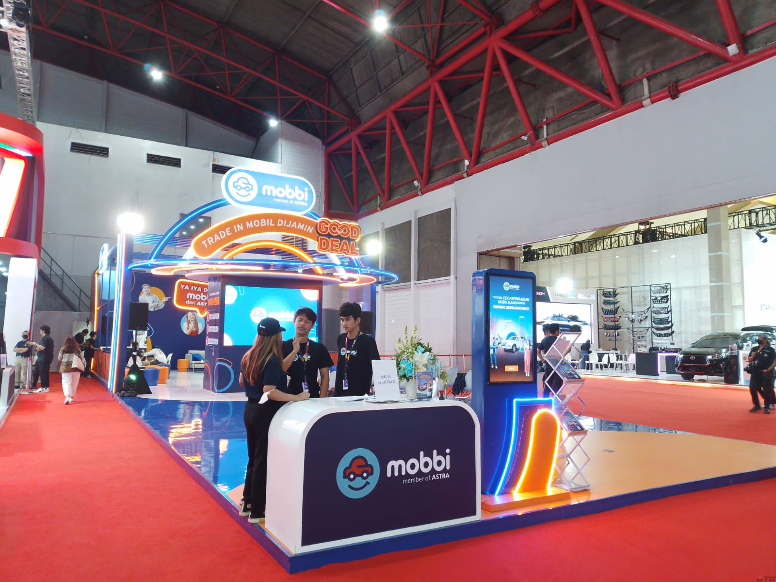 Platform Digital Jual Beli Mobil Bekas Ini Tawarkan Trade-in di IIMS 2023