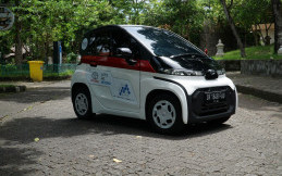 Mencoba Toyota C+Pod, Si Mungil Bertenaga Listrik. Seperti Apa Rasanya?