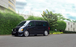 Modifikasi Elegan Mercedes-Benz Vito V230 Demi Kenyamanan 3 Buah Hati