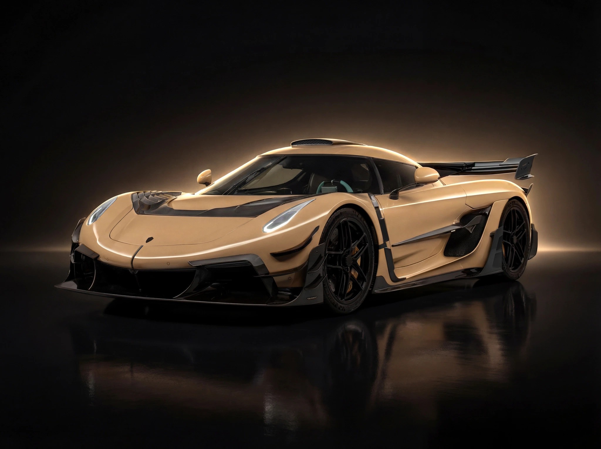 Koenigsegg Jesko Karya dari Mansory, Berbahan Karbon Lengkap