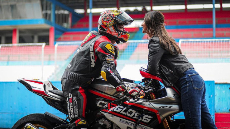 Bos Yamaha Mekar Eric Saputra Akhiri Masa Lajang Bersama Atries Angel