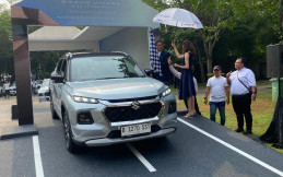 26 Unit Suzuki Grand Vitara Diserahkan ke Konsumen