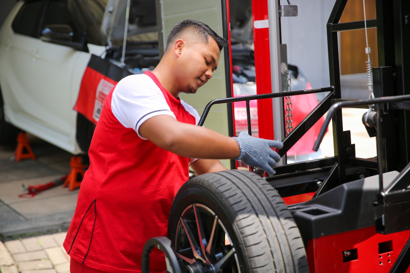 Bahaya Ban Kempis, Berpotensi Pecah Hingga Telapak Terlepas