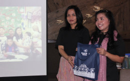 Blue Bird Berikan Bantuan Ke Rumah Harapan Yayasan Valencia