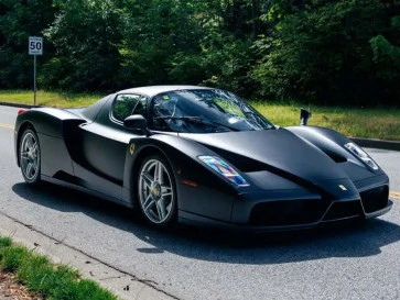 Incaran Kolektor, Ferrari Enzo Warna Hitam Satu-Satunya Dilelang 