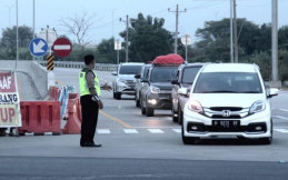 Jalur Pantura dan Jalur Selatan Pemalang Macet, Polres Pemalang Berlakukan Buka-Tutup