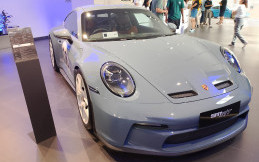 Mesin 6 Silinder Masih Jadi Favorit, Sering Jadi Andalan Mobil Legendaris