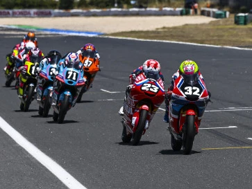 Cara Kiandra Ramadhipa Mengatasi Gugup Sebelum Balapan Moto3 Junior 2026