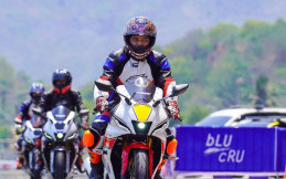 Belasan Konsumen Yamaha Jajal Libas Sirkuit Mandalika dengan Motor Sport