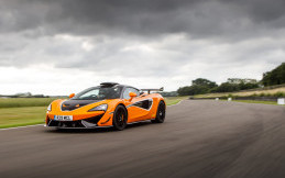 McLaren 620R MSO R Pack Sentuhan Lebih Dinamis