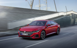 Tampilan Anyar Volkswagen Arteon Kini Lebih Sporty