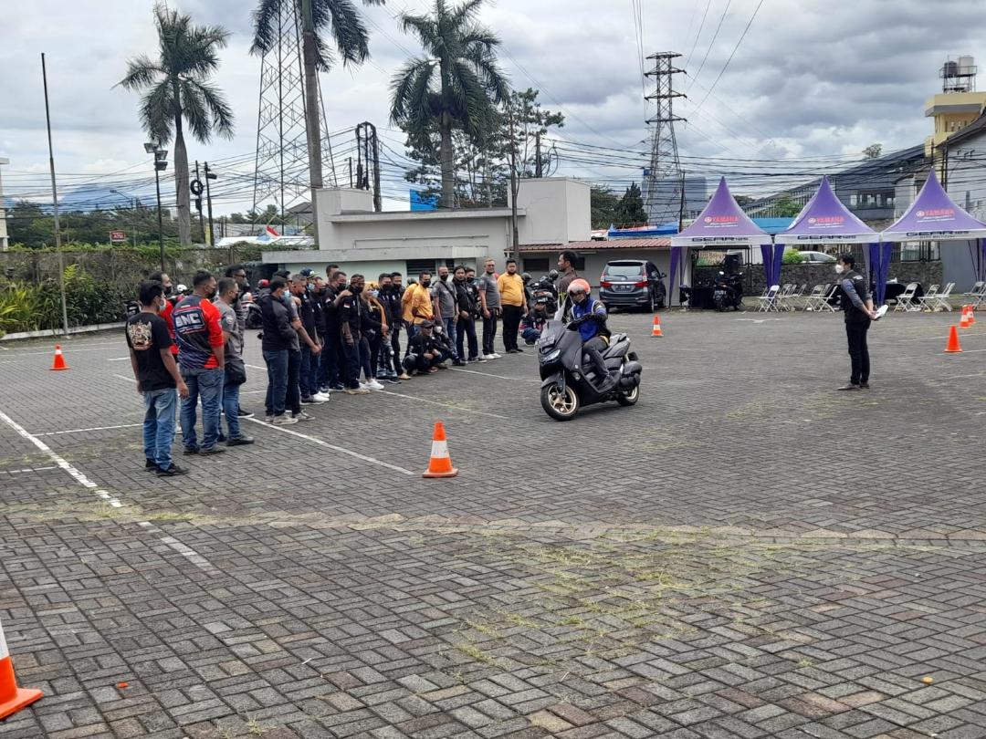 Puluhan Bikers dari 3 Komunitas Motor Bandung Ikuti Pelatihan Safety Riding