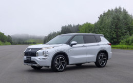 Segera Dipasarkan di Amerika Serikat, Ini Bocoran Mitsubishi Outlander PHEV 2023 