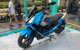 Beli  Motor Listrik Alva Cervo Tanpa Inden