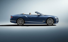 Bentley Continental GT Mulliner Convertible, Melaju Mewah Diterpa Angin