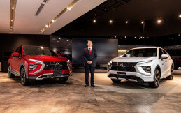 Mitsubishi Luncurkan Eclipse Cross Model PHEV dan Bensin