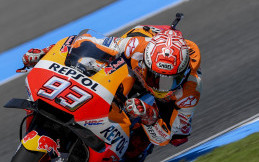 Marquez Start Terdepan MotoGP Thailand, Rossi Kedua   