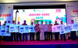 ‘Bagimu Guru’ Program Daihatsu Memperingati Hardiknas 