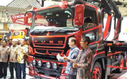 Super Great V 'Spider' Dihadirkan Mitsubishi Fuso di GIIAS 2018