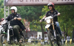 Ramai Ribuan Bikers, Acara Pamungkas Suryanation Jawa Timur Disambangi Bikers Russia dan Selebrita Roda 2