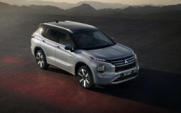 Mitsubishi Outlander PHEV 2025 Baru Saja Diperlihatkan Hasilkan Tenaga Gabungan 302 Dk