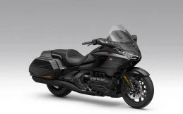 Honda Gold Wing 2027 Tampil dengan Warna Baru dan Fitur Mewah
