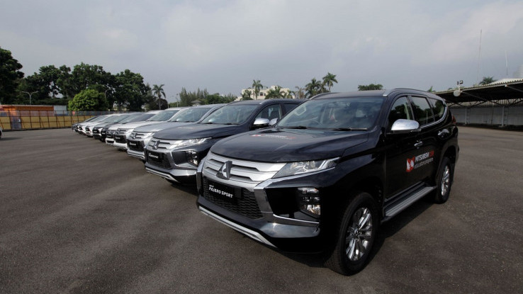Mitsubishi Motors Donasikan 12 Unit Kendaraan ke SMK Indonesia