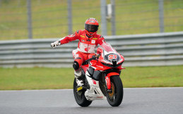 Andi Gilang Bawa Astra Honda Racing Team Cetak Sejarah di Kelas 600 cc