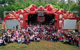 Ribuan Bikers Hadiri Lebarannya Para Bikers di Coban Rondo, Malang 