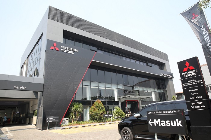 Mitsubishi Resmikan Dua Diler Sun Star Prima Motor