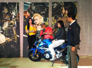BMW Motorrad Indonesia Resmi Perkenalkan BMW G 310 R, BMW R NineT Racer dan BMW R 1200 GS Rallye Di IIMS 2017