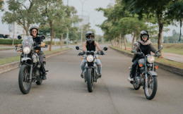 Tiga Lady Bikers Tunjukkan Semangat Kartini di Dunia Otomotif