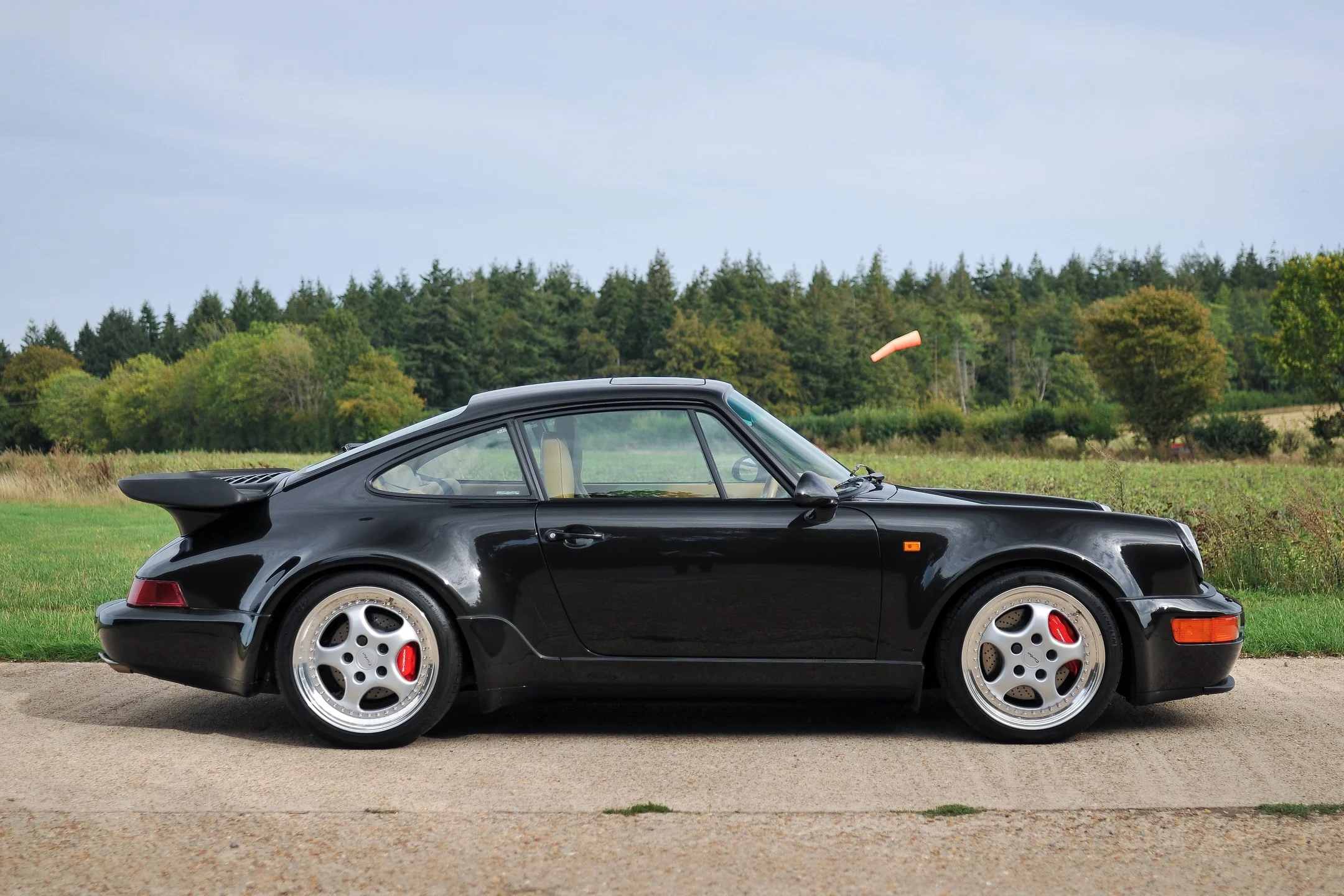 Porsche 911 Turbo 3.6 (964) tahun 1993
