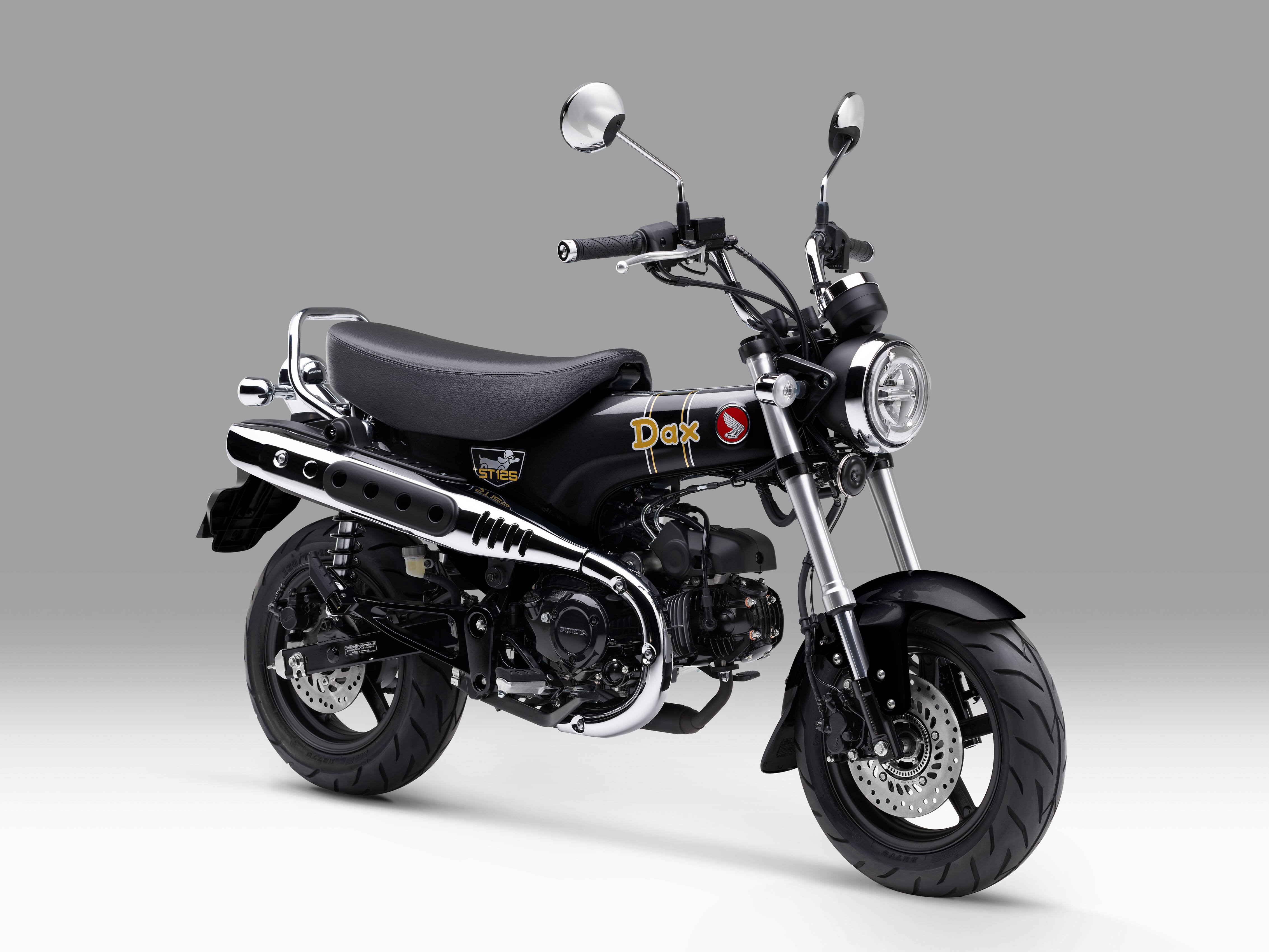 Honda Dax 125 Hitam