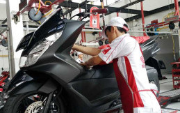 Servis Motor Honda Plus Ganti Oli Cuma Rp75 Ribu