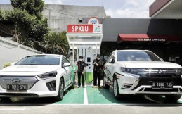 Isi Baterai Kendaraan Listrik di 2 SPKLU Ini Gratis