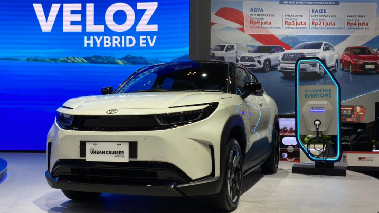  Toyota Resmi Pasarkan New bZ4X Battery EV dan New Urban Cruiser 