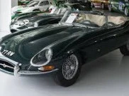 Mobil Super Langka Jaguar E-Type Siap Dilelang