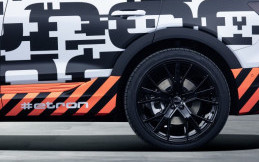Audi Luncurkan Prototipe E-Tron di Jenewa
