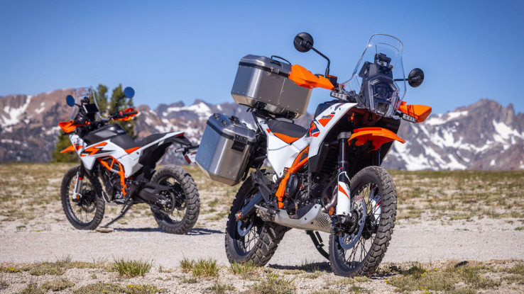 Motor Baru KTM 390 Kena Recall Pegas Standar Samping