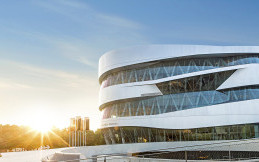 Mercedes-Benz Museum Sudah Buka Lagi