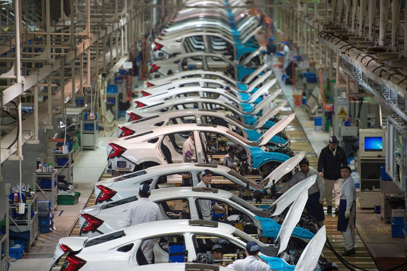 Ironi Pabrikan Mobil Jepang, Naik Secara Penjualan Tapi Produksi Menurun