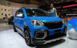 Yuk Lihat Boon Active.. Mobil Biru Mentereng di Booth Daihatsu 